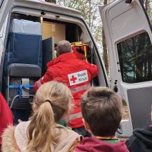 Wat zit er allemaal in een bus van het Rode Kruis?